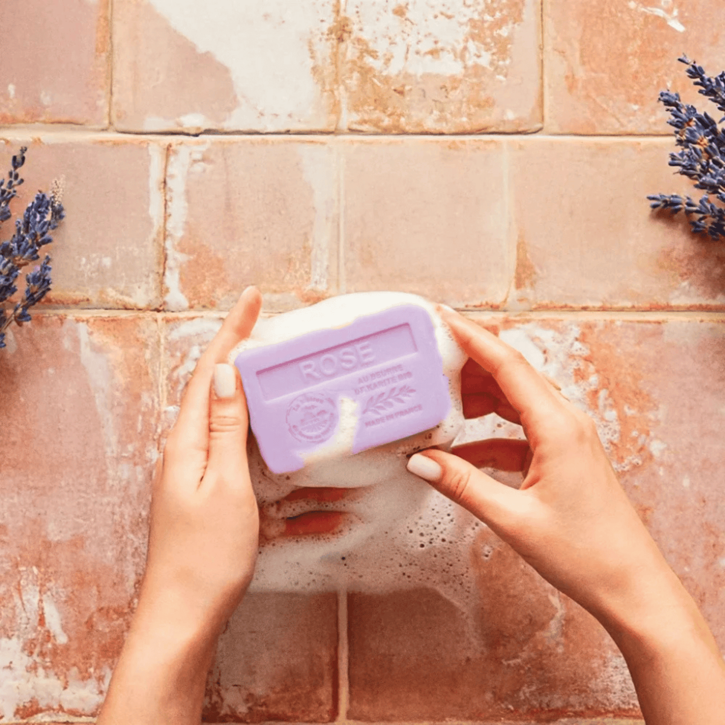 La Maison du Savon de Marseille Rose Shea Butter Soap (125 g) #10089817