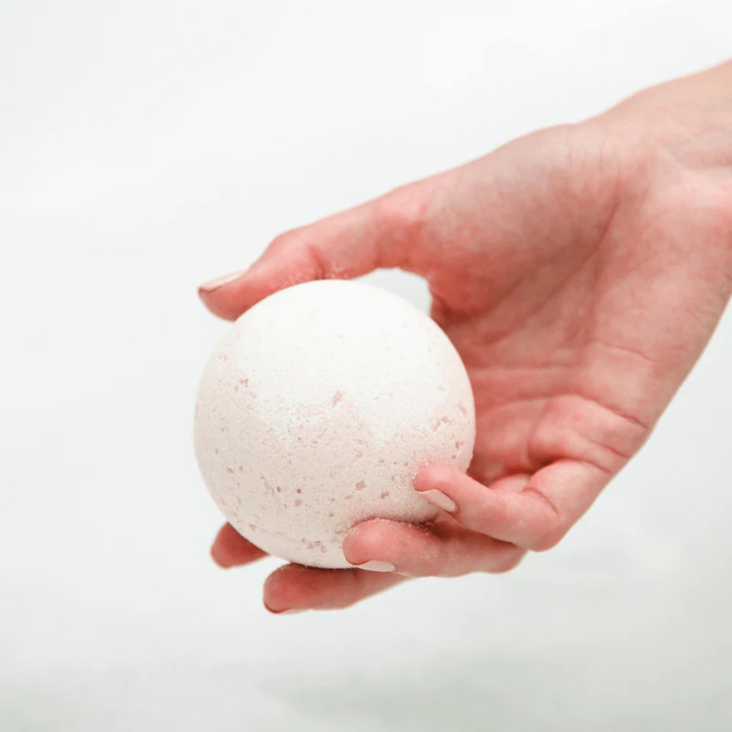 Alternative Detail Image of Bathorium Pomelo Grove Bath Bomb