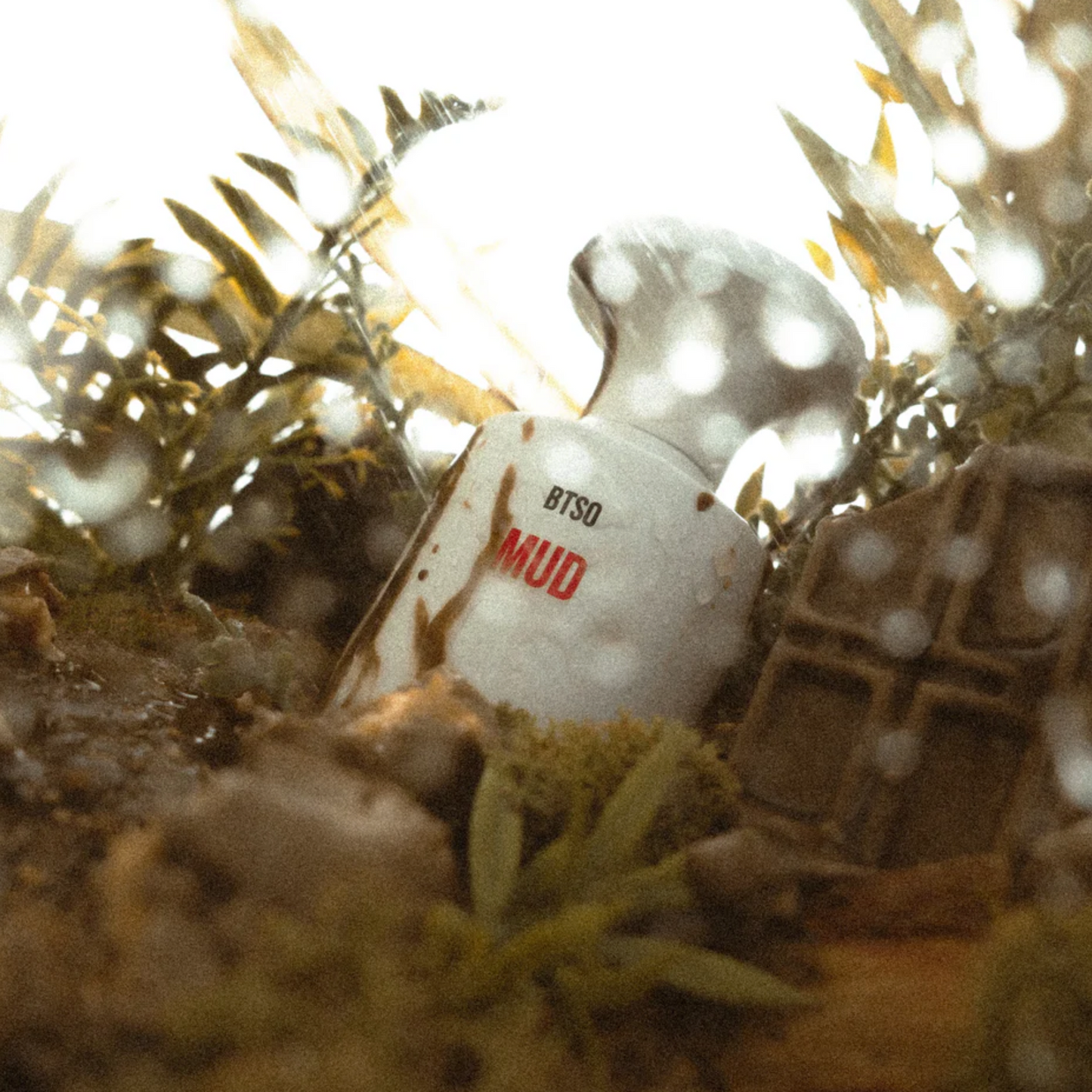 Alternate image of BORNTOSTANDOUT mud edp