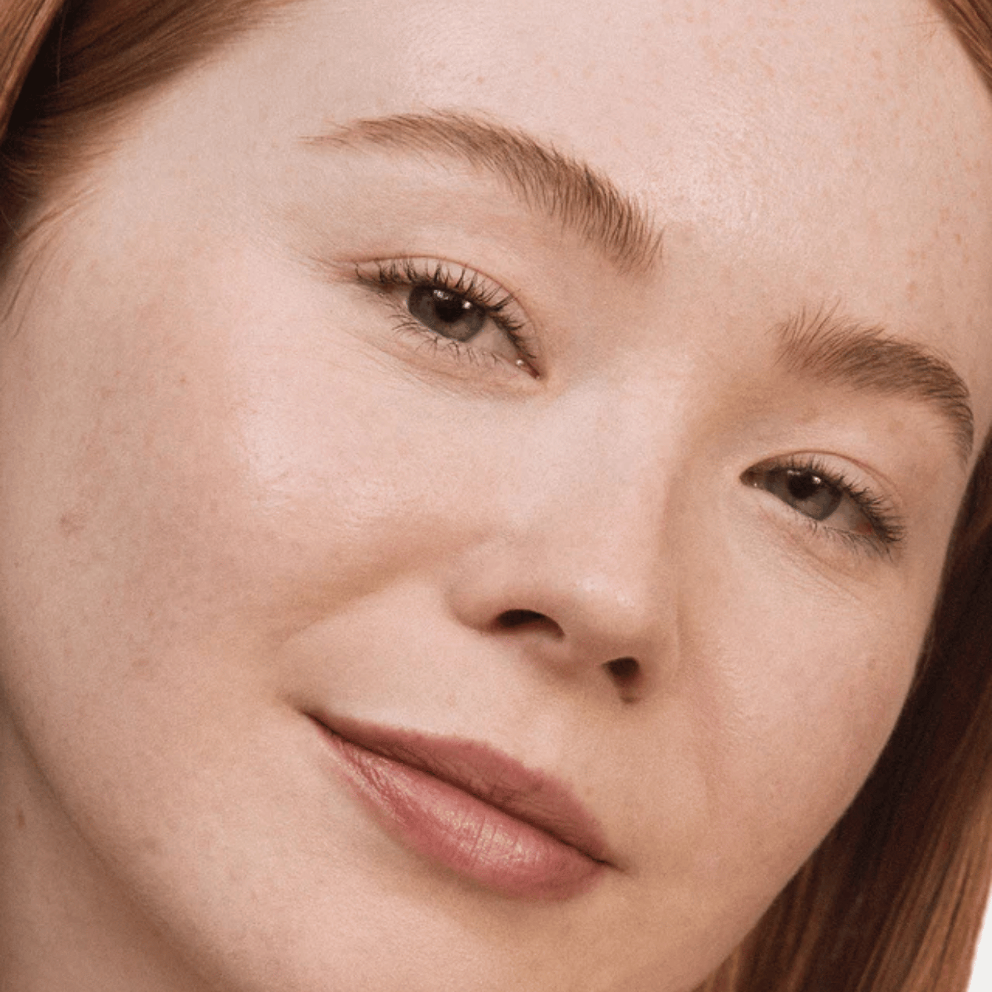 Alternate image of model wearing ILIA 1N Twill Skin Blur Serum Concealer