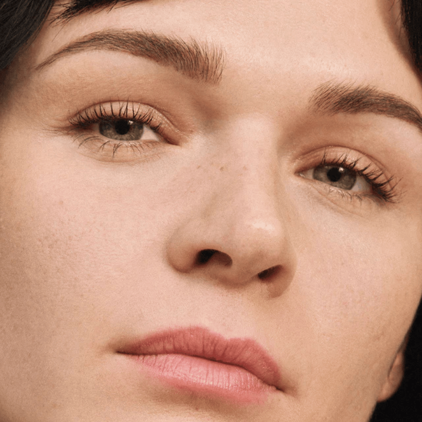 Alternate image of model wearing ILIA 5N Satin Skin Blur Serum Concealer