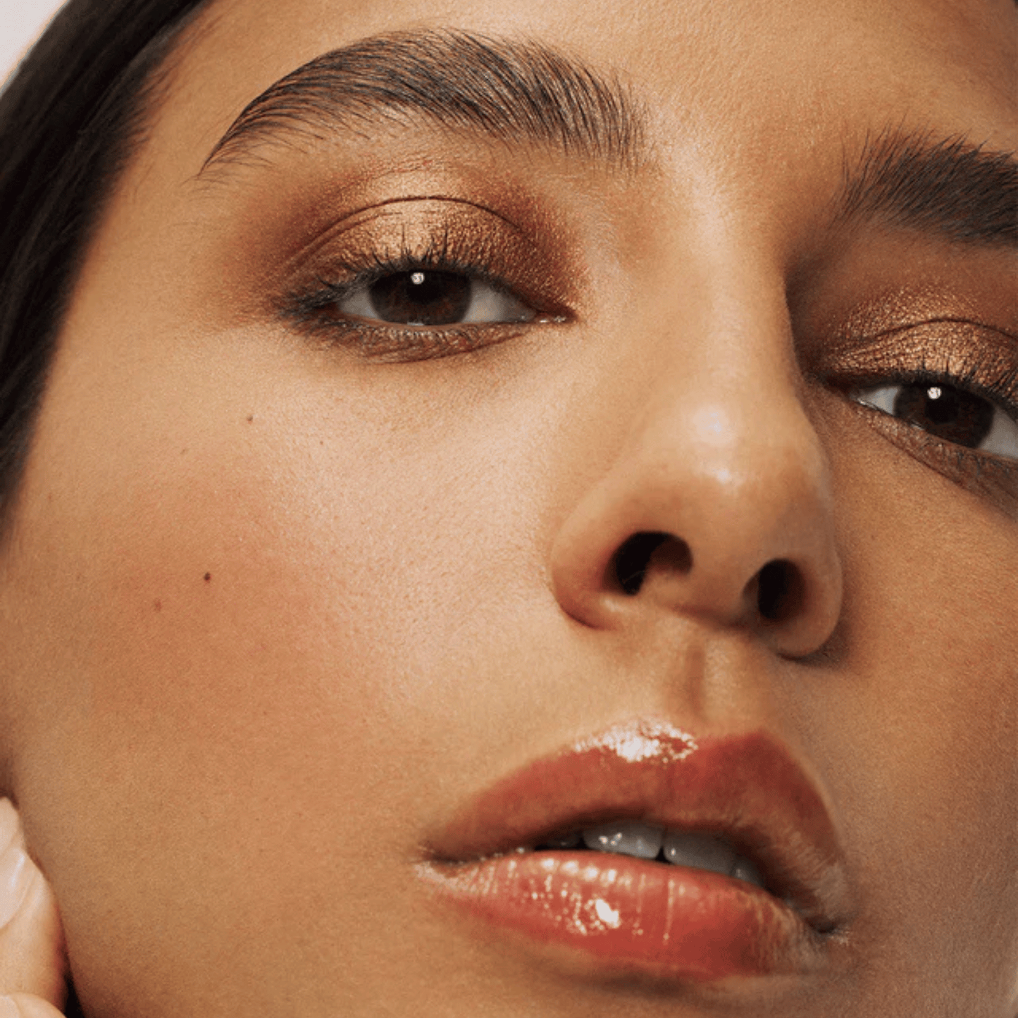 Alternate image of model wearing ILIA Brocade Stylus Shadow Stick