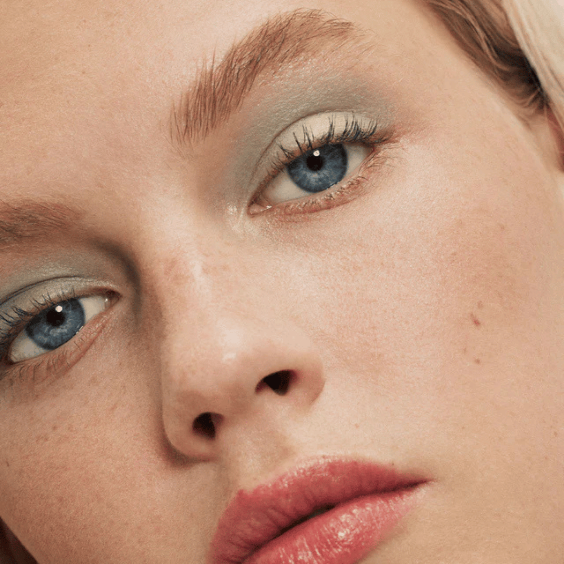 Alternate image of model wearing ILIA Filigree Stylus Shadow Stick