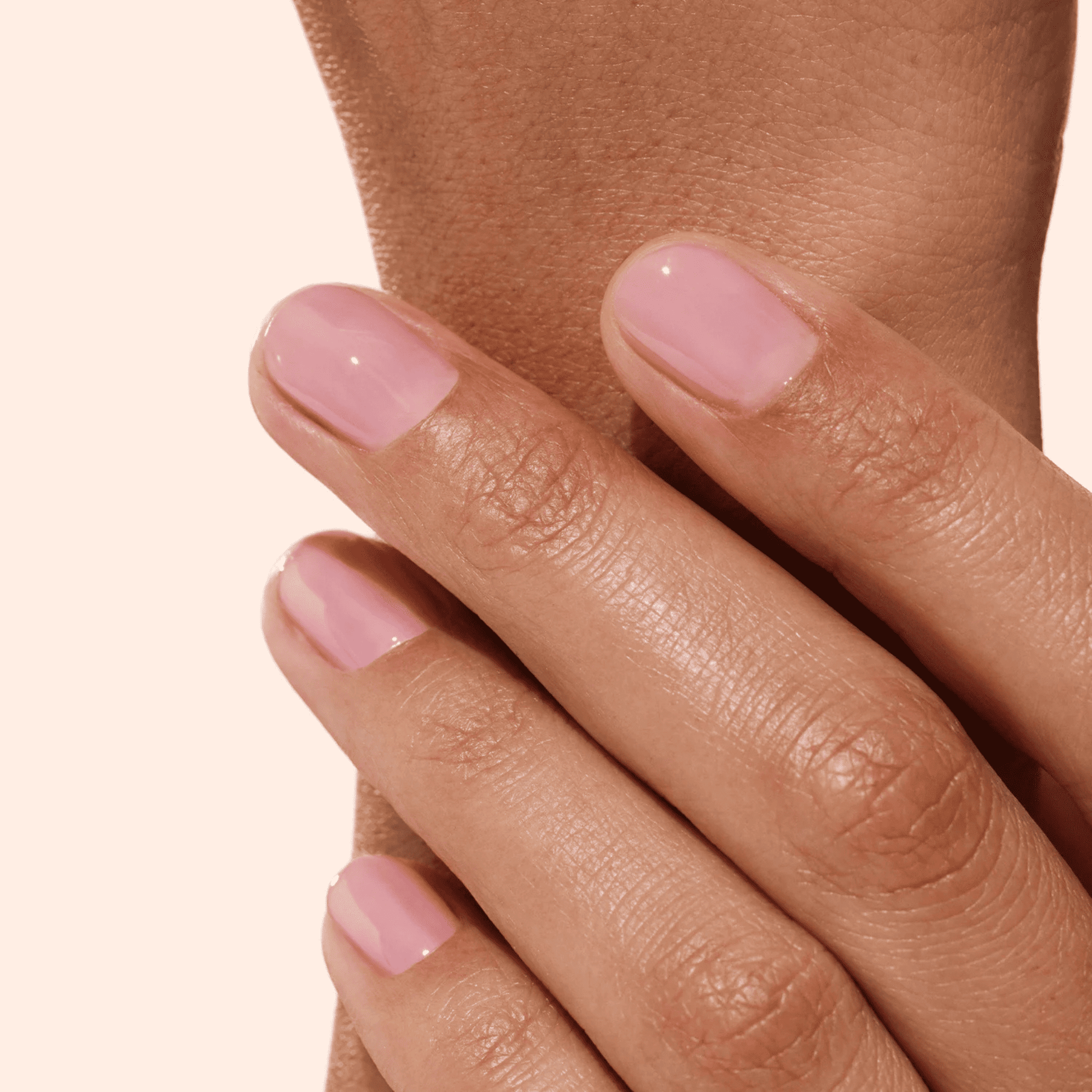 Hand image of Manucurist Active Glow Blueberry