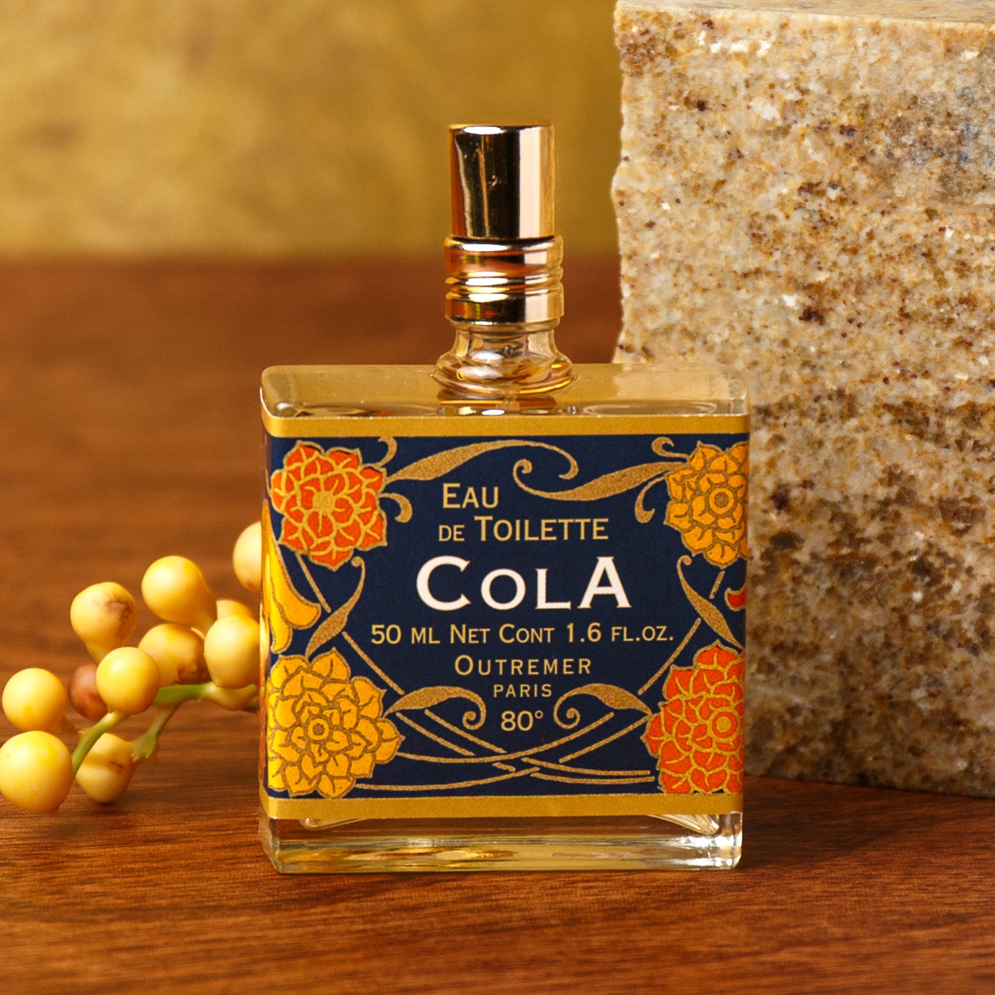 Alternate Image of Cola Eau de Toilette, square perfume bottle with illustrated label