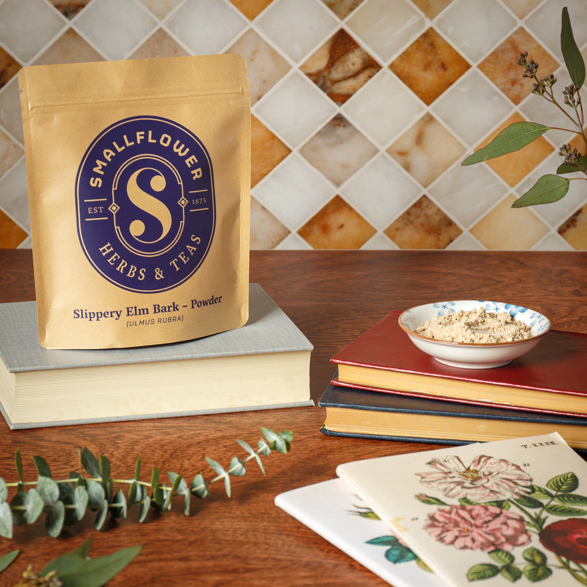 Lifestyle Image of Smallflower Slippery Elm Bark Tea Powder