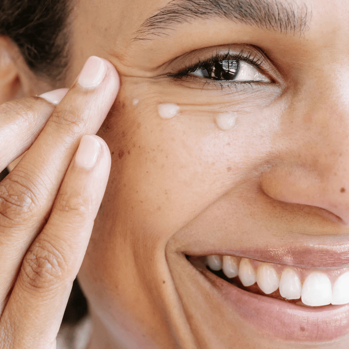 Alternate image of model wearing Ursa Major Sunny Start Eye Serum (15 ml)
