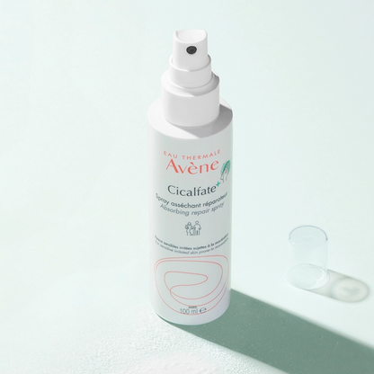 alternate image of avene eau thermale cicalfate spray 
