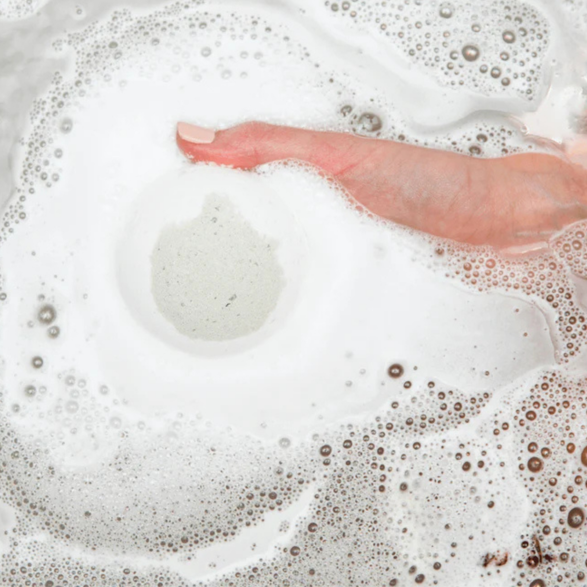 Alternative Lifestyle Image of Bathorium Boreal Fog Bath Bomb
