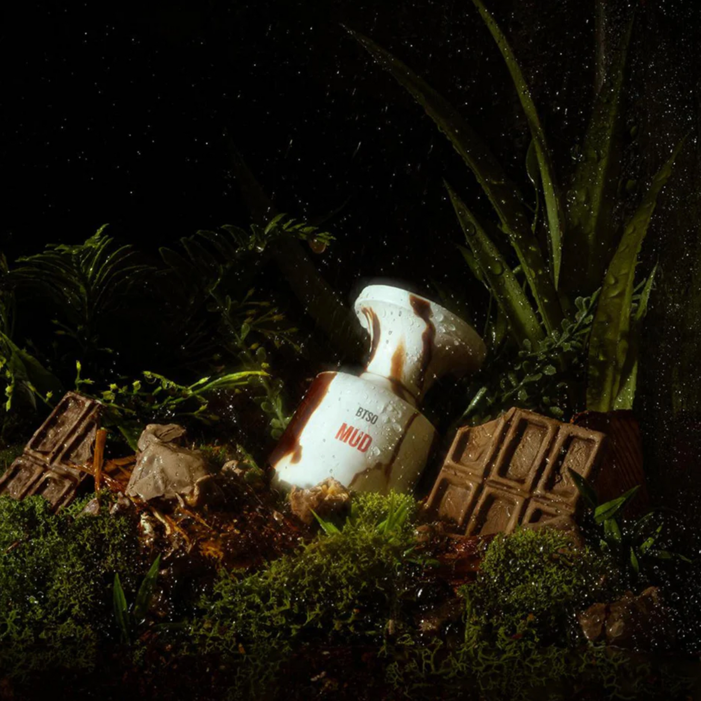 Alternate image of BORNTOSTANDOUT mud edp