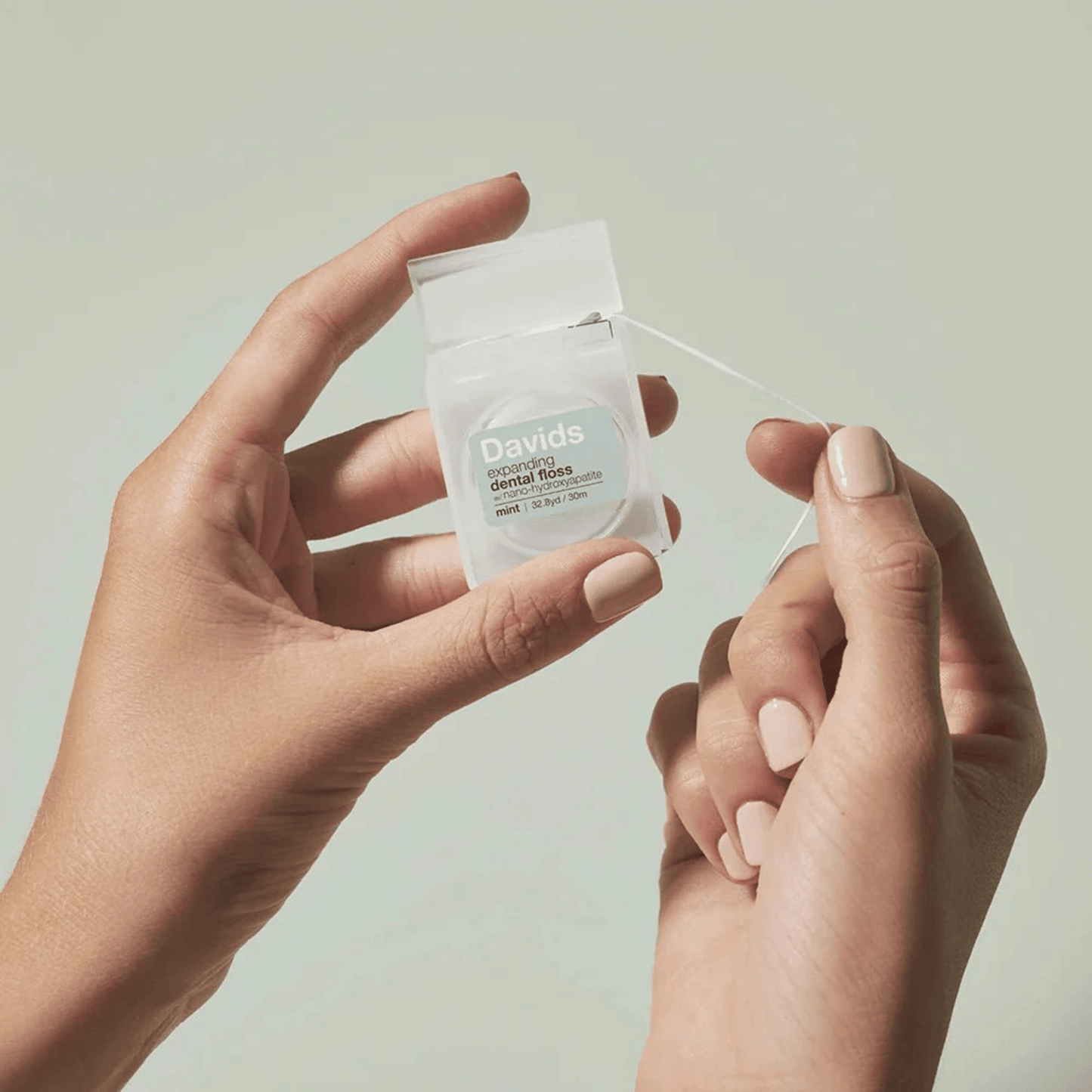 Alternate Image of Expanding Nano-Hydroxyapatite Dental Floss, dental floss case