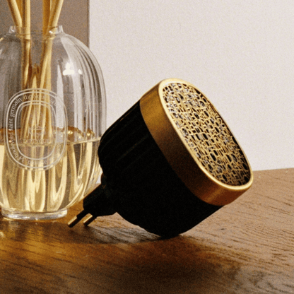 Alternate image of Diptyque Paris electric wall diffuser 