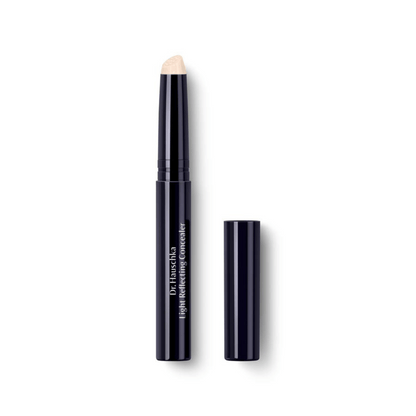 Primary Image of Light Reflecting Concealer 00 - Translucent