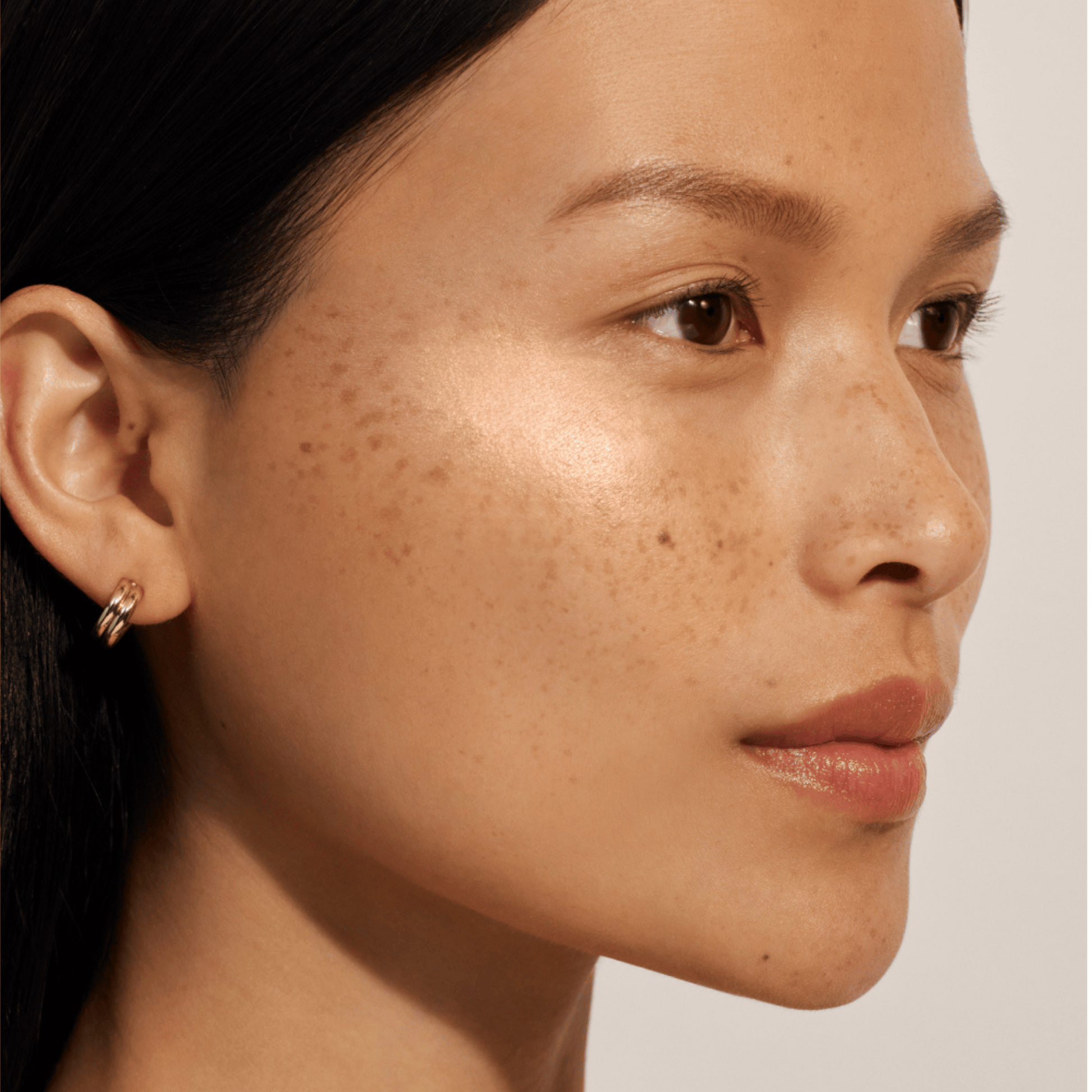 Alternate Image of Lightshift Cream Highlighter - Glint