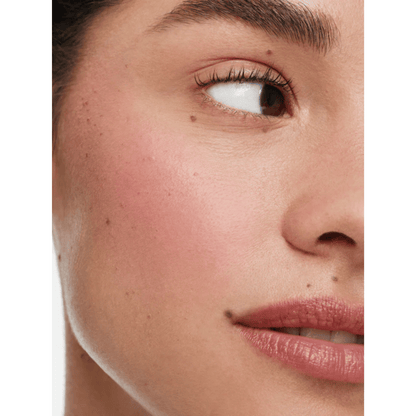 Alternate Image of Closer Soft Focus Blurring Blush