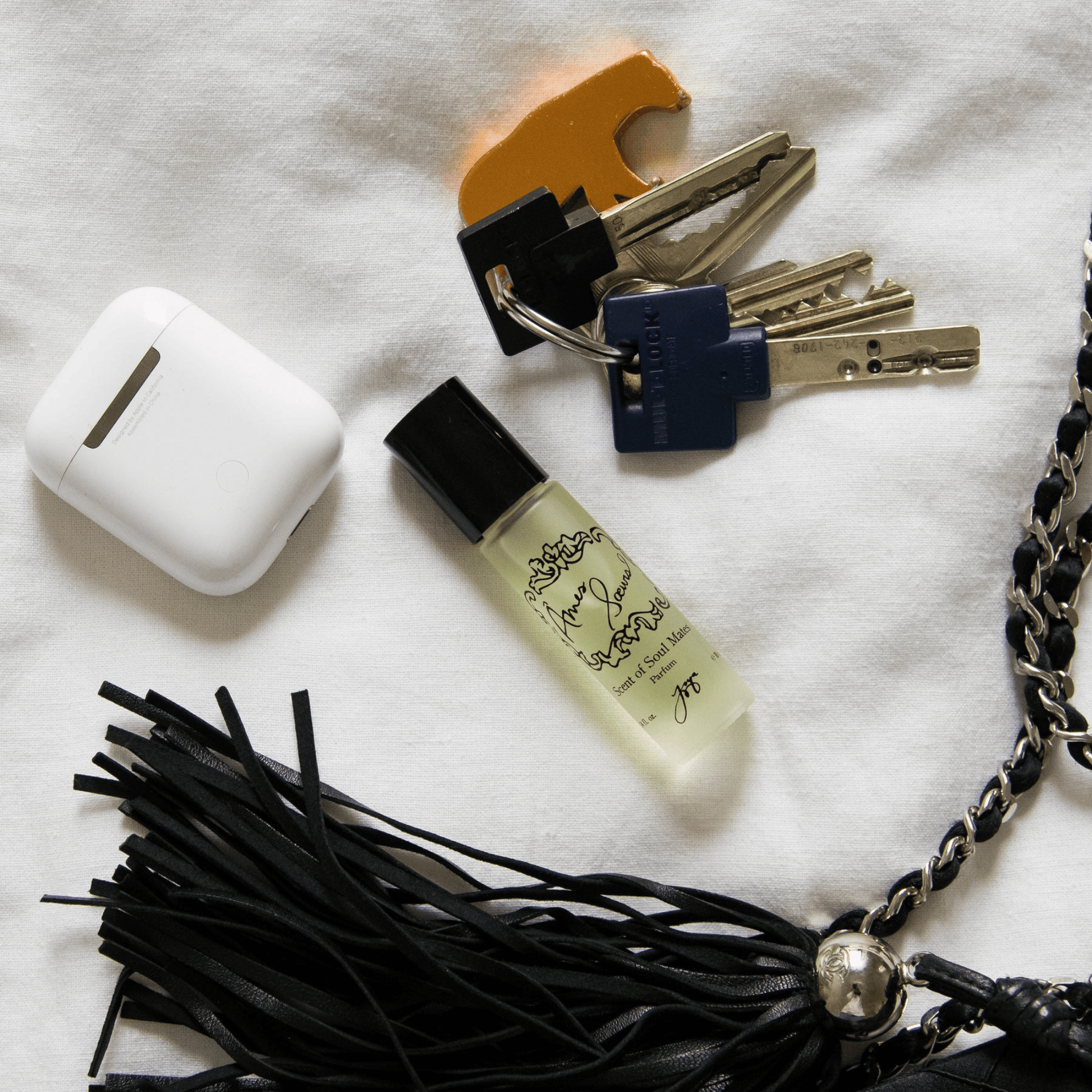 Alternate Image of Ames Soeurs (Scent of Soul Mates) Roll On Oil Perfume 