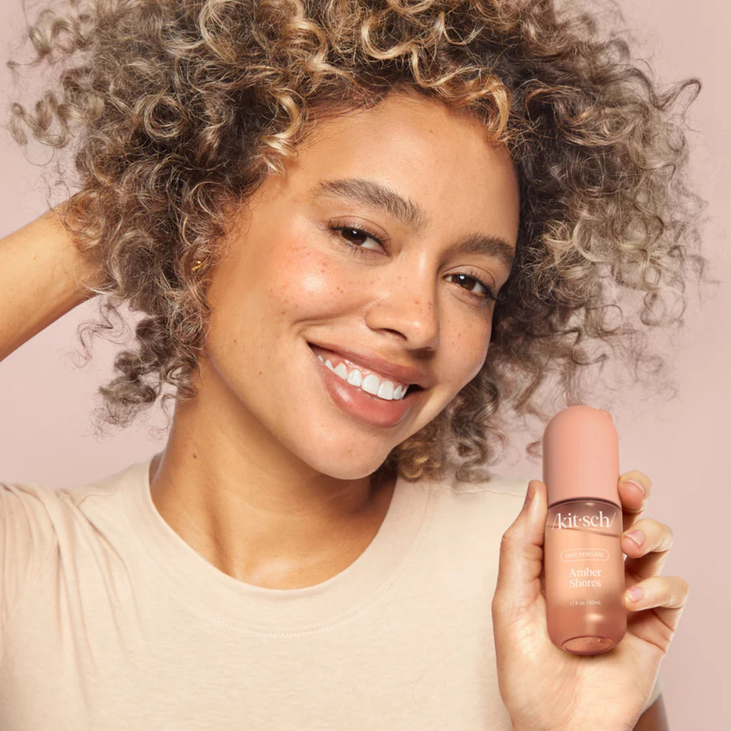 alternate image of kitsch amber shores hair perfume