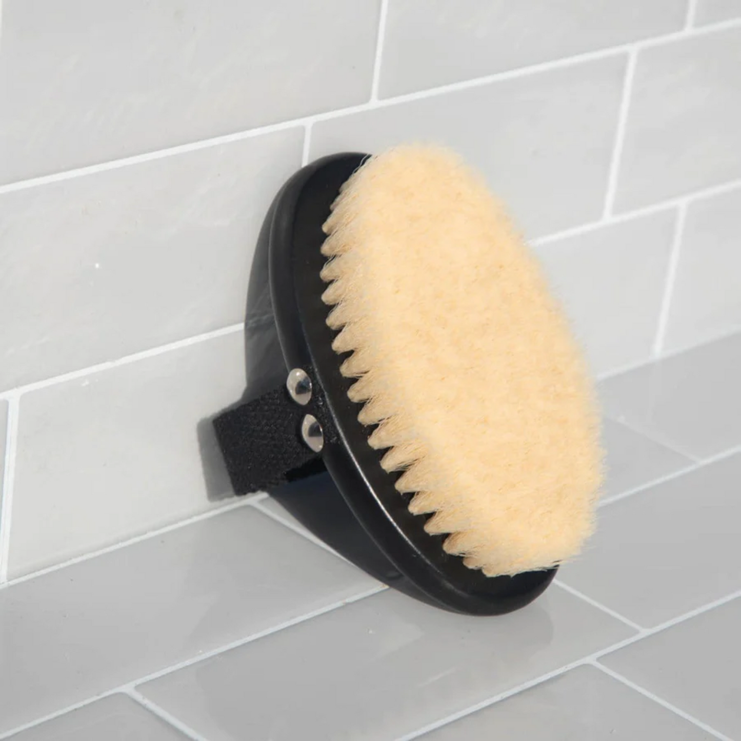 alternate image of kitsch body dry brush