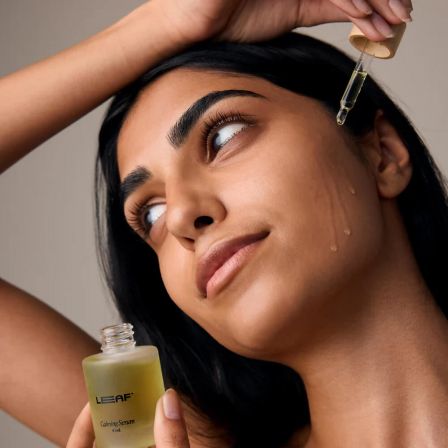 alternate image of leaf calming serum refill 