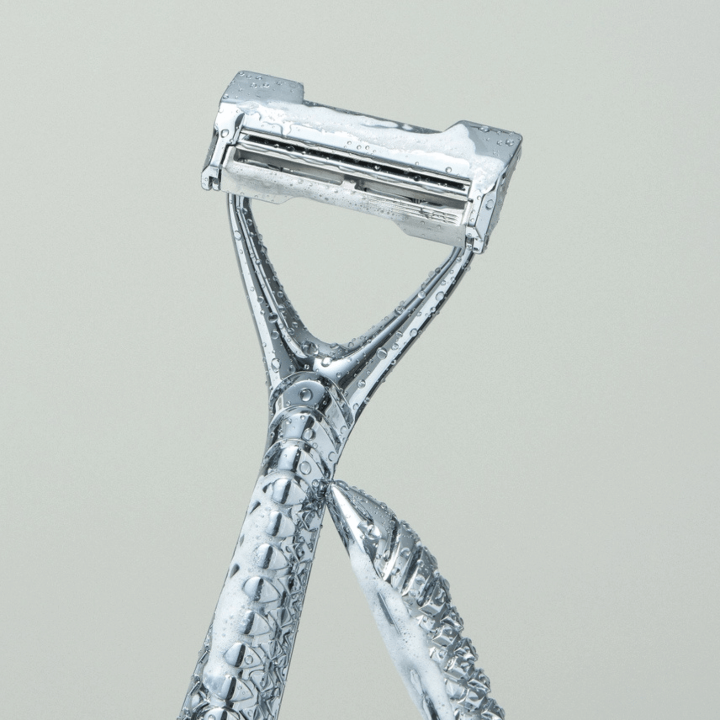 Alternate Image of Leaf Two Chrome Razor, chrome razor