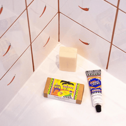 Alternate Image of Goutte D'or Soap
