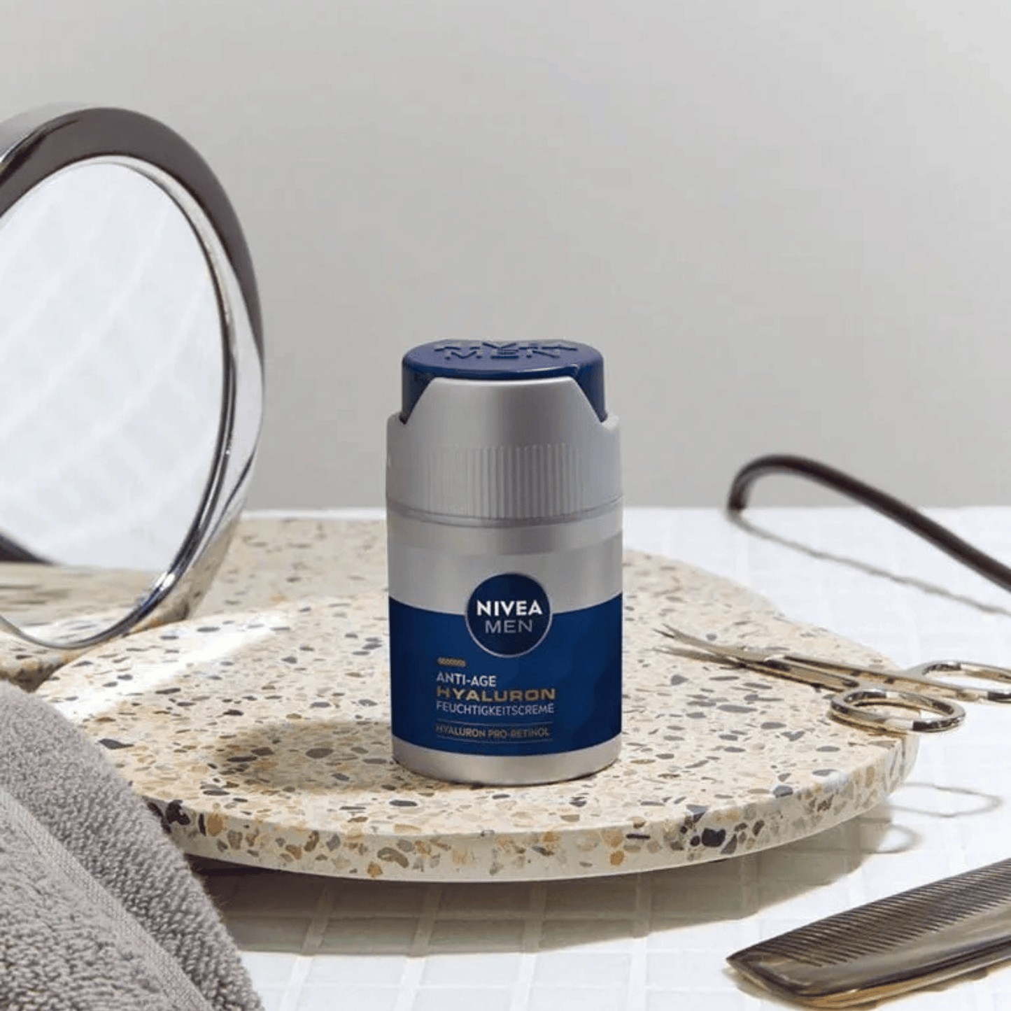 Alternate Image of Men Anti-Age Hyaluron Moisturizer, silver and blue bottle