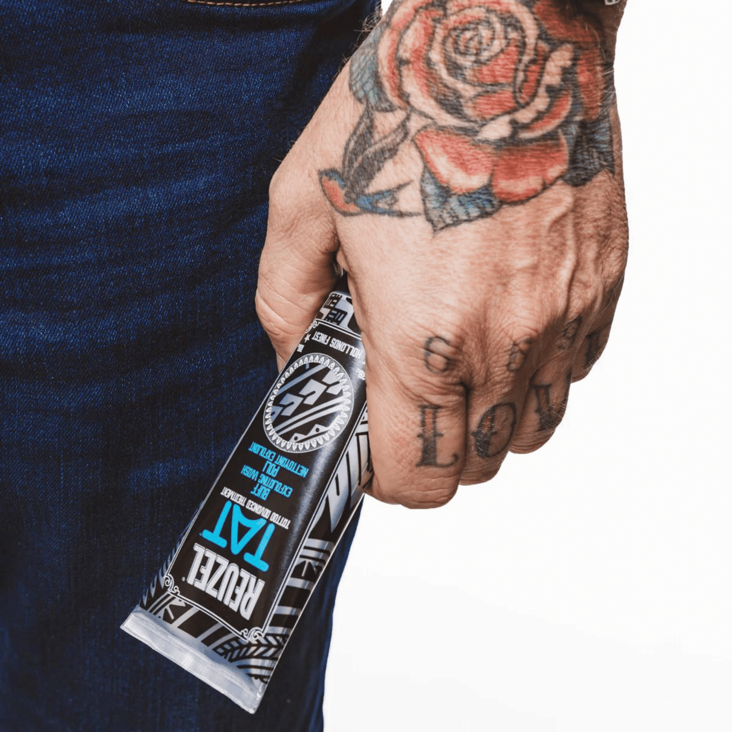 Alternate Image of Tat Buff Exfoliating Wash