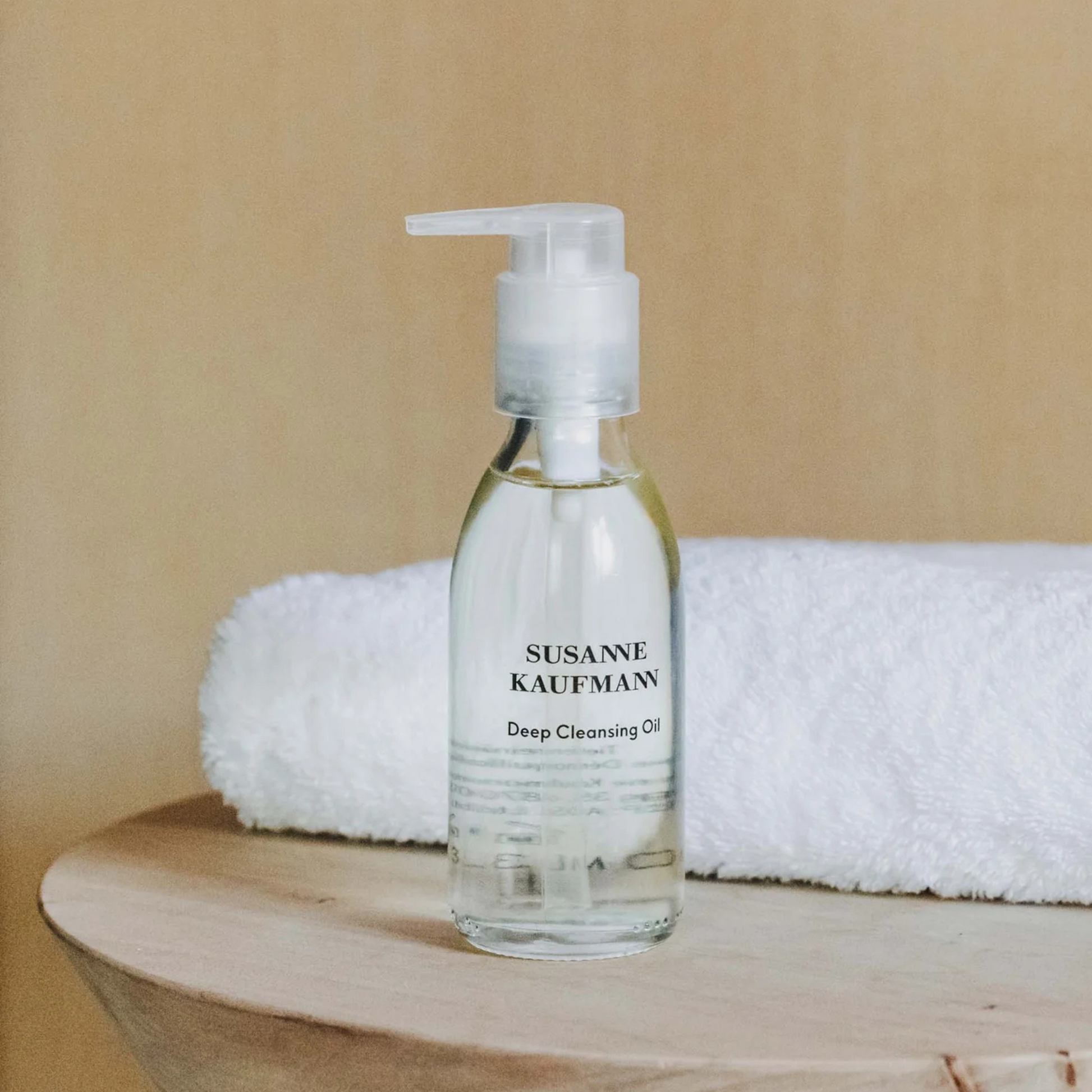 Lifestyle Image of Susanne Kaufmann Deep Cleansing Oil