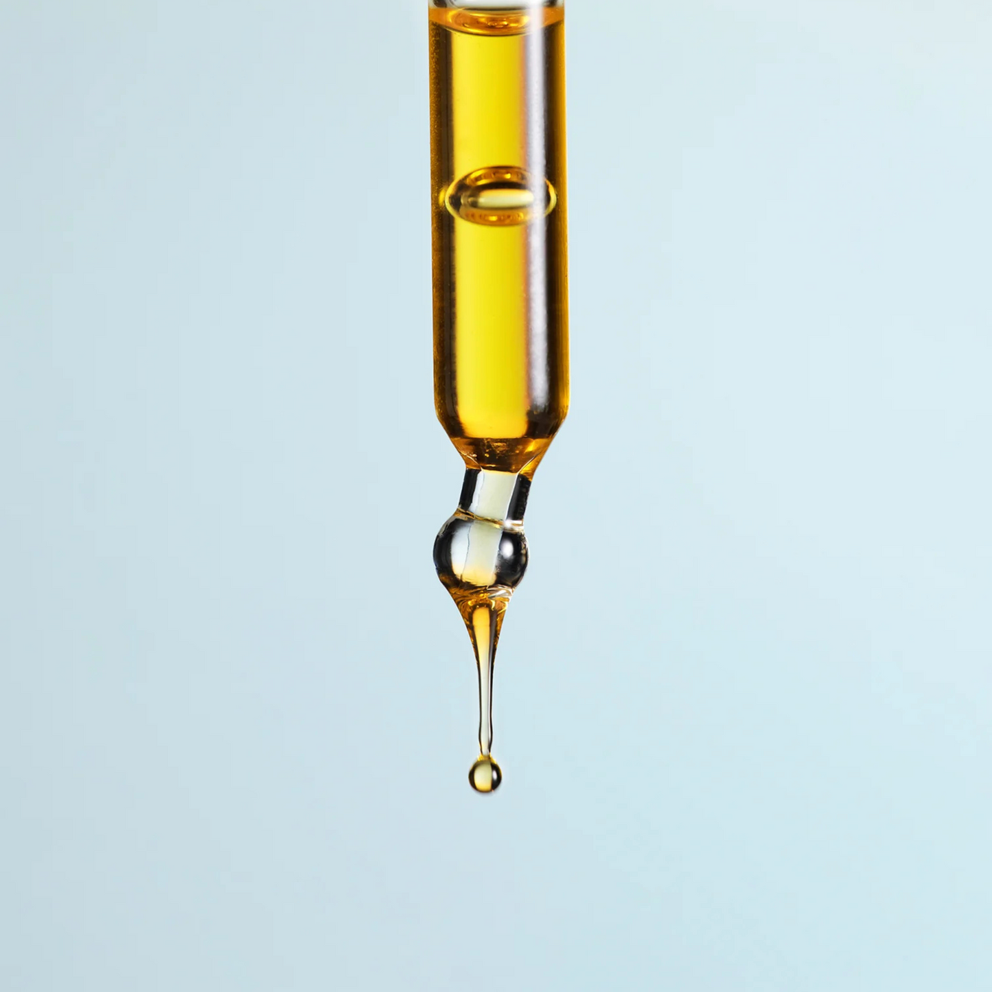 Lifestyle Image of Susanne Kaufmann Face Oil