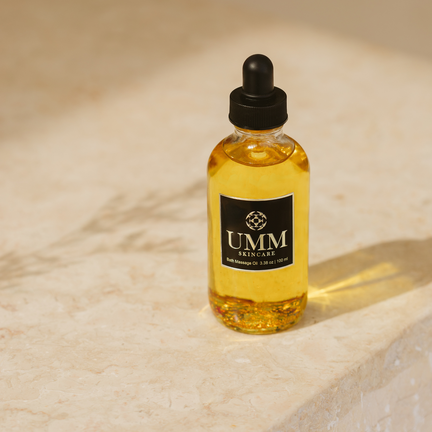 Alternative Image of UMM Skincare Bath Massage Oil
