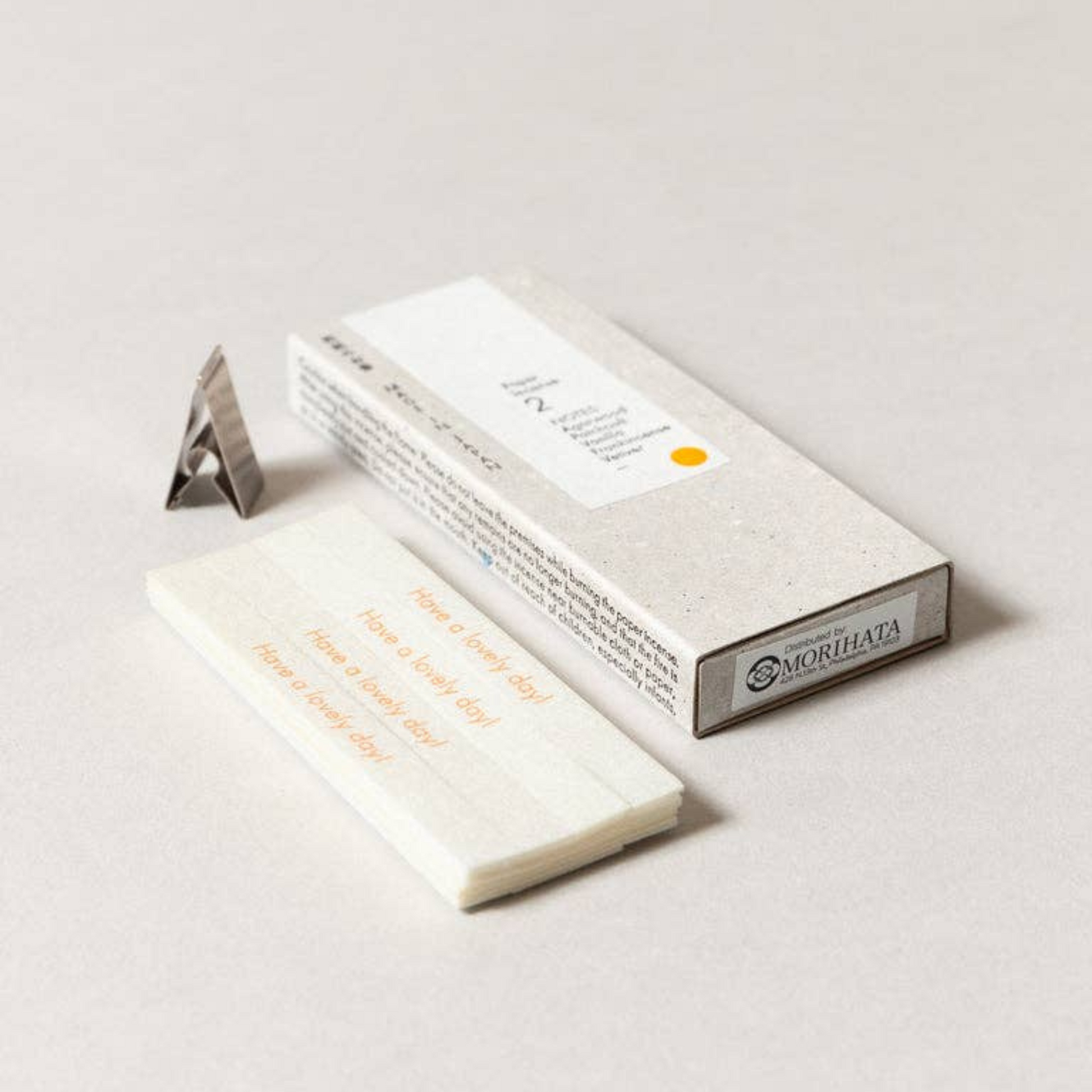 alternate image of washi no.2 elegant agarwood paper incense
